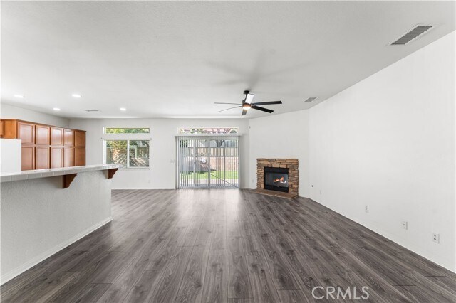 Building Photo - 43141 Ruth Ln