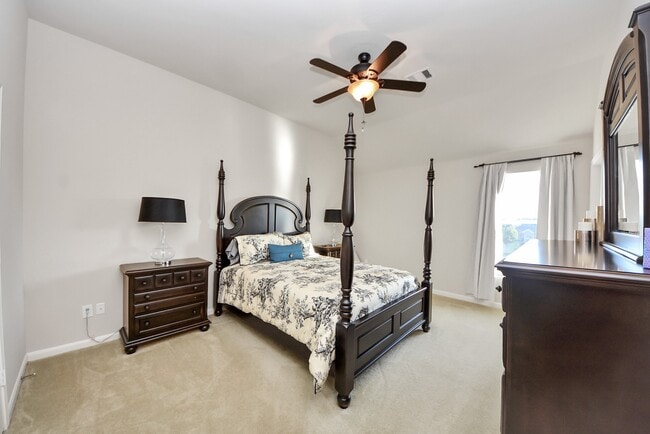 Building Photo - 17859 Camp Cove Dr