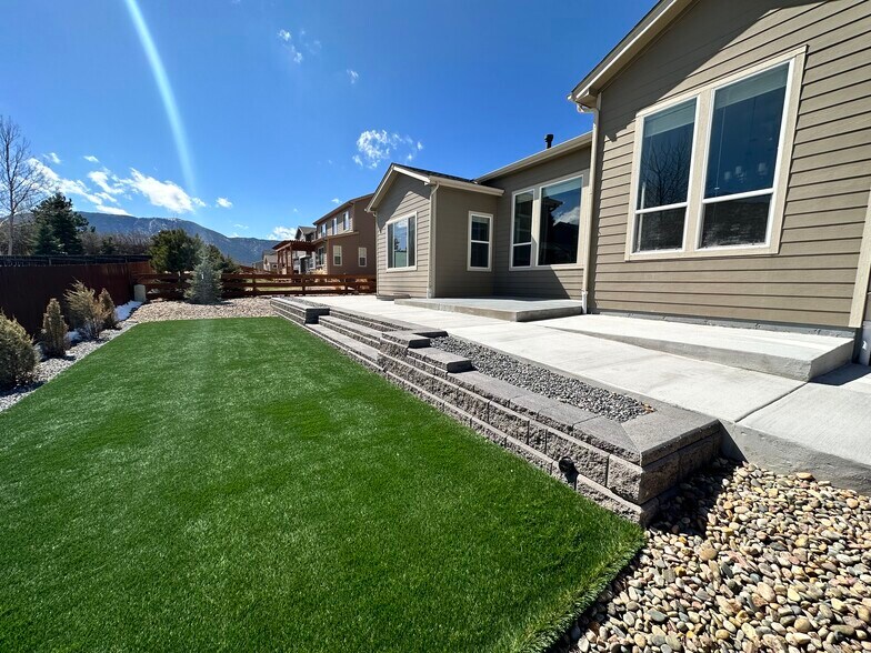 Building Photo - 17451 Leisure Lake Dr