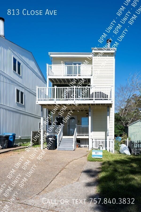 Building Photo - 813 Close Ave