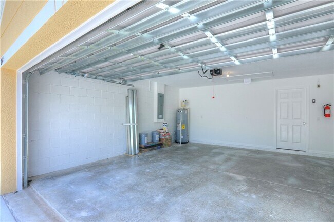 Building Photo - 8346 99th Ct