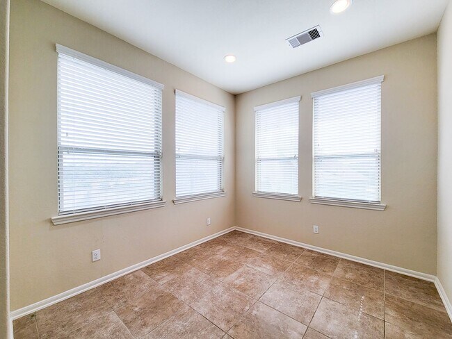Building Photo - NEW 3 BEDROOM 2.5 BATH 2 CAR GARAGE HOME I...