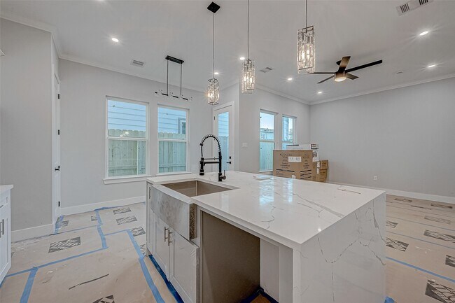 Building Photo - 6840 Del Rio St