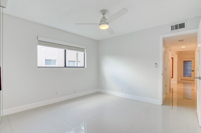 Building Photo - 15109 Ashland Dr