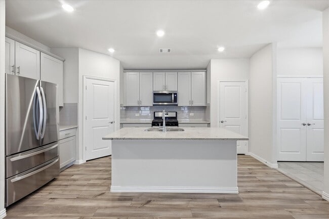 Building Photo - 2821 Bursera Ln