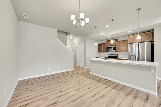 Building Photo - $2,040.95 -  3 bed, 2.5 bath Townhome in CO Springs with Central AC!