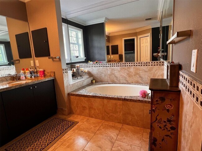 Building Photo - 19909 SW 7th Pl