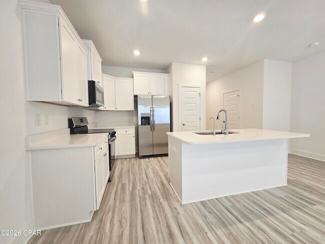 Building Photo - 396 Salt Creek Lane