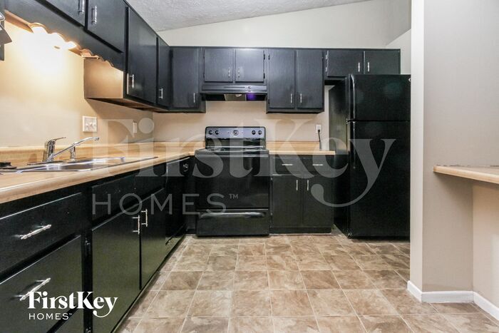 Building Photo - 5519 Old Mill Ct