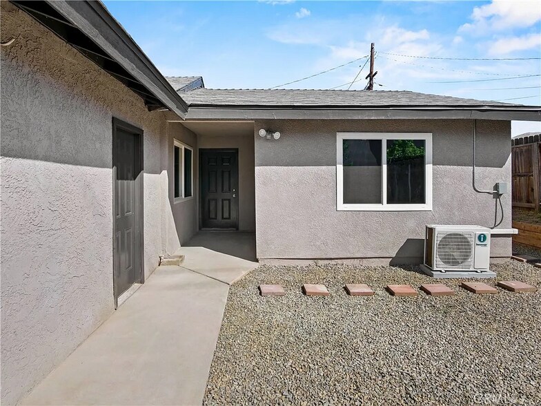 Front entrance - 24140 Ironwood Ave