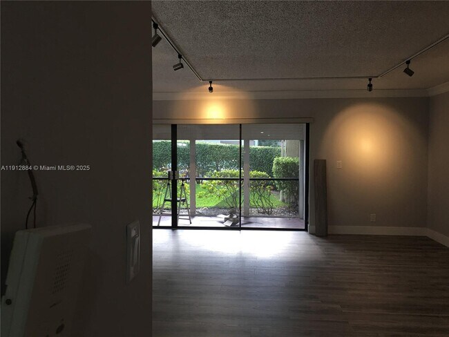 Building Photo - 22085 Cocoa Palm Way