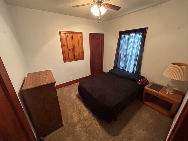 Building Photo - 2505 Ave F