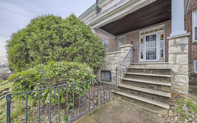 Building Photo - 1212 N Bentalou St