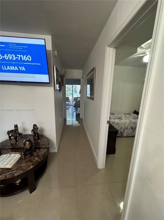 Building Photo - 20337 NE 2nd Ave