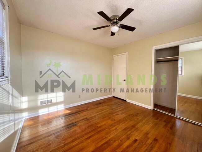 Building Photo - 1217 Faraway Dr