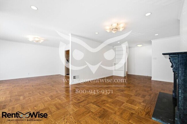 Building Photo - 190 Forest Knolls Dr