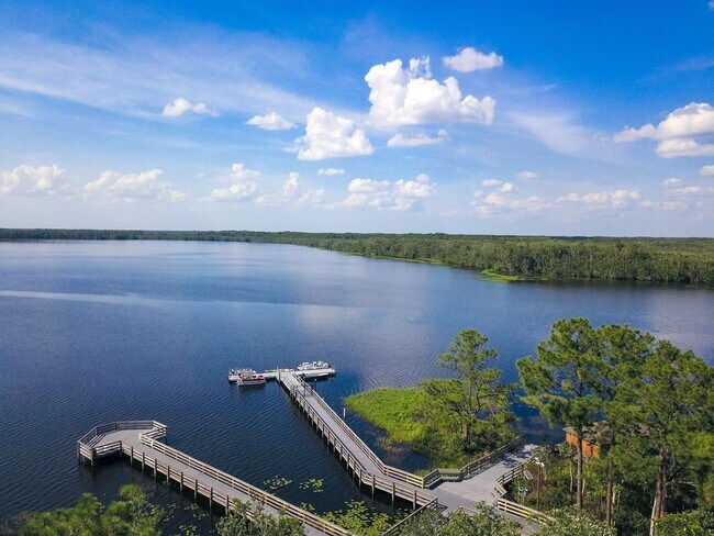 Building Photo - MOVE IN SPECIAL- 3/2 Condo w/ 2 Car Garage in Harmony, FL