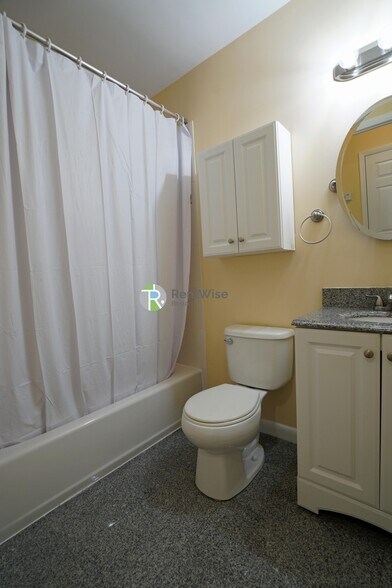 Building Photo - 106 Tremont St