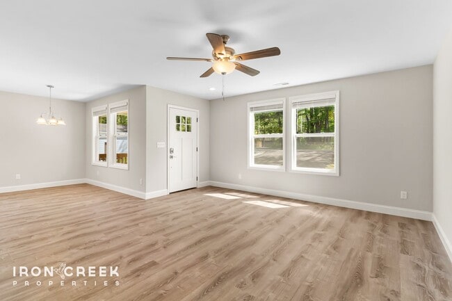 Building Photo - Bright and Modern: Brand New Dog-Friendly ...