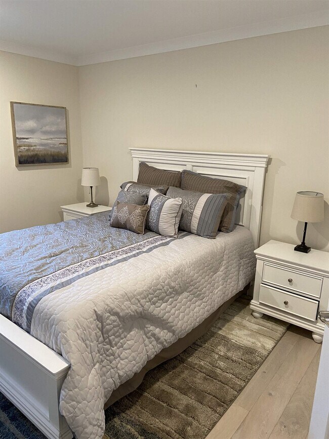 Building Photo - 2075 Lafayette Rd