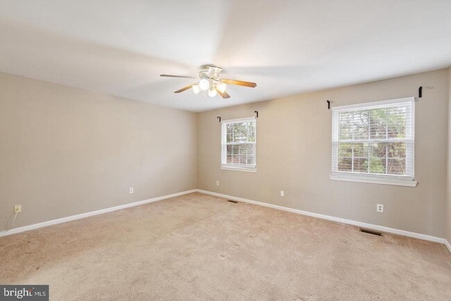 Building Photo - 16250 Taconic Cir