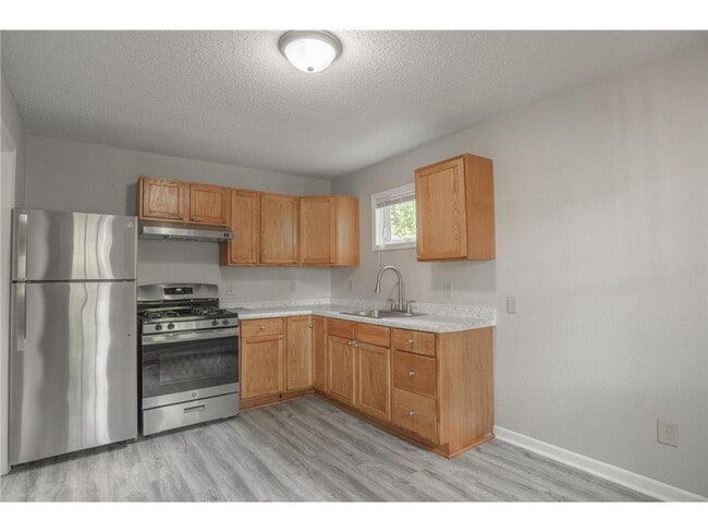 Building Photo - 1183 Edgerton St