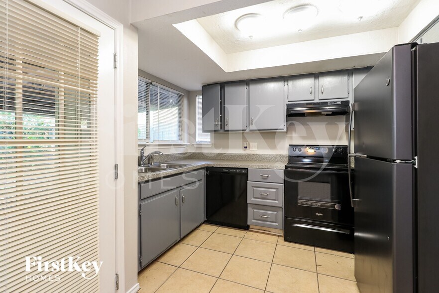 Building Photo - 4439 Algernon Dr