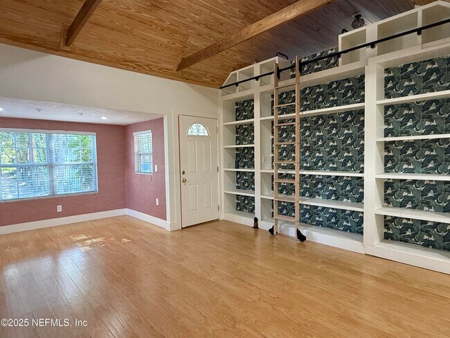 Building Photo - 78 Lincoln St