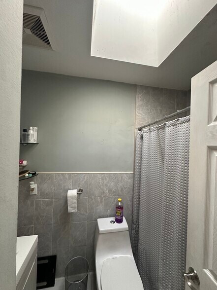 Building Photo - 2370 Brigham St