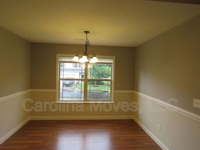 Building Photo - 105 Dellwood Drive
