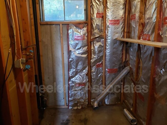 Building Photo - 137 E 5250 S