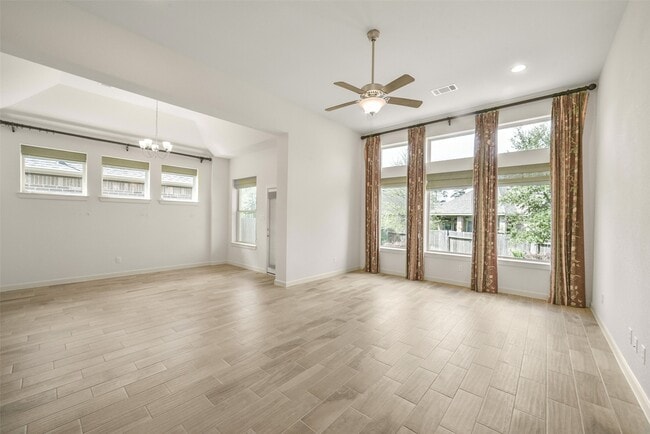 Building Photo - 139 Trillium Pk Lp