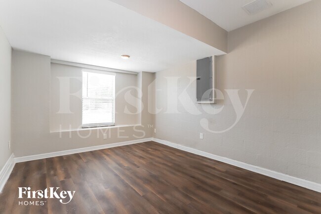 Building Photo - 3601 N Whittier St