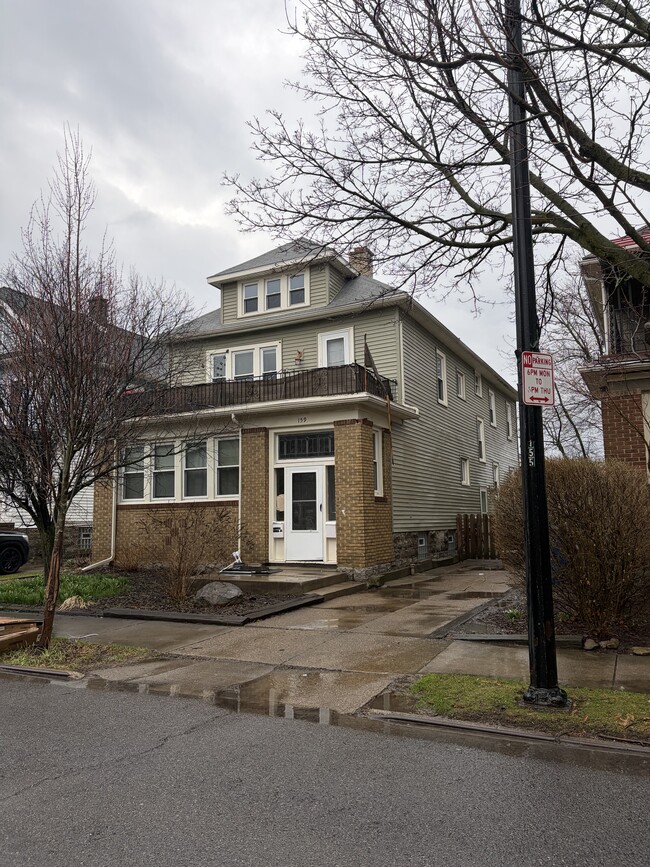 Building Photo - 159 Carmel Rd