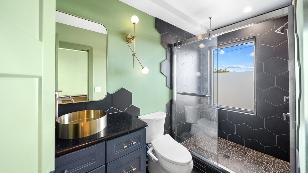 Building Photo - 1852 N Marshall St