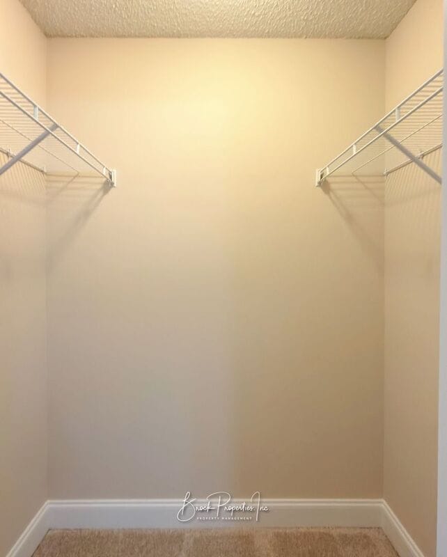 Building Photo - 7865 Apollo Dr