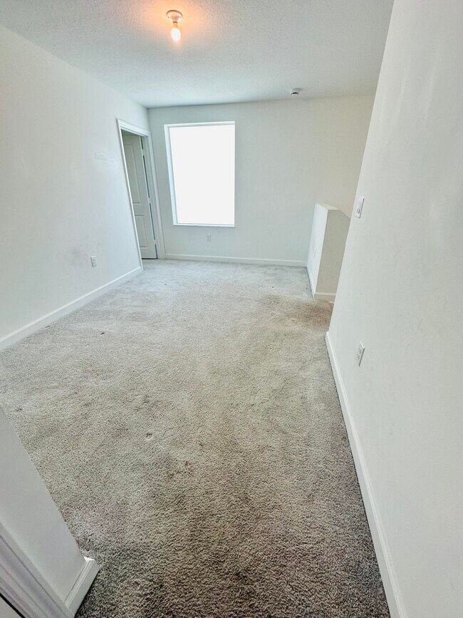 Building Photo - 4518 Dow Ln