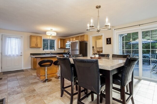 Building Photo - 59 Tynan Ave