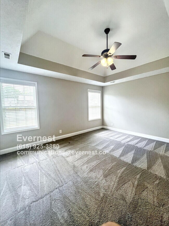 Building Photo - Beautiful 3-Bedroom Home with Comfortable ...