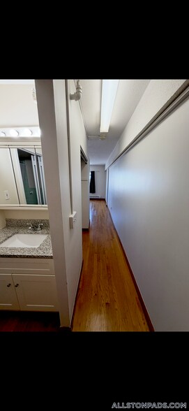 Building Photo - 1110 Commonwealth Ave