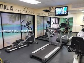 Building Photo - 3475 N Country Club Dr
