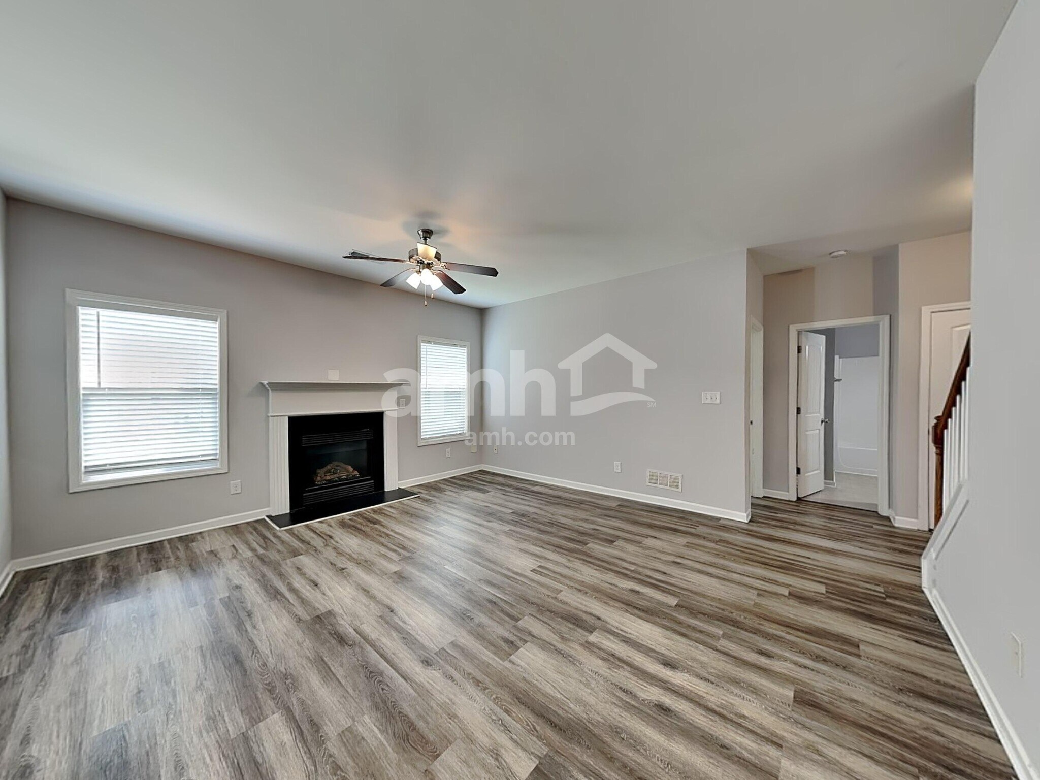 Building Photo - 3613 Walking Stick Way NE