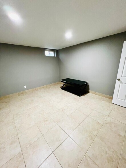 Building Photo - 2175 Forman Ct