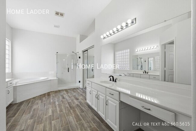 Building Photo - 5080 S McClelland Dr