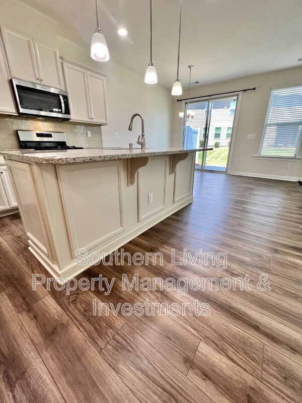 Building Photo - 5706 Lachlan Hill Ln