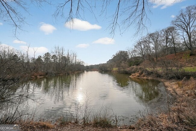 Building Photo - 3921 Riverlook Pkwy SE