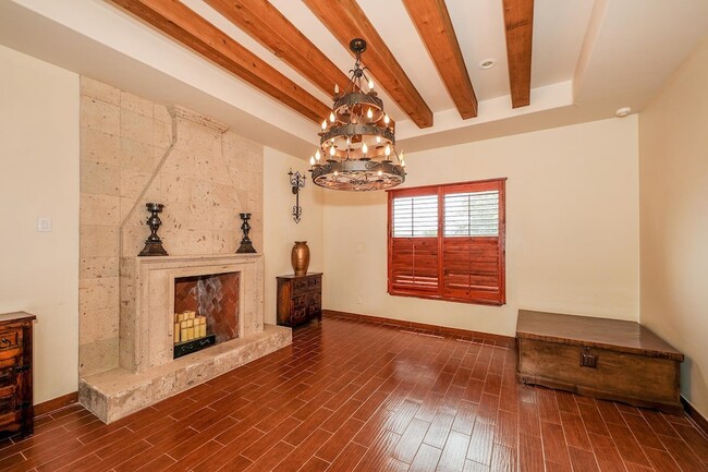 Building Photo - 6514 Grande Bay