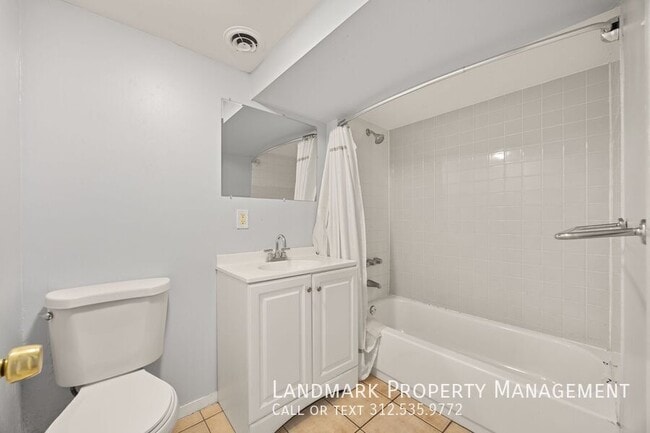 Building Photo - 4614 N Central Park Ave