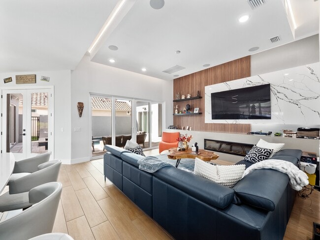 Building Photo - 239 Hampton Loop