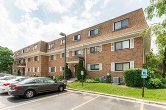 Building Photo - 4132 Cove Ln